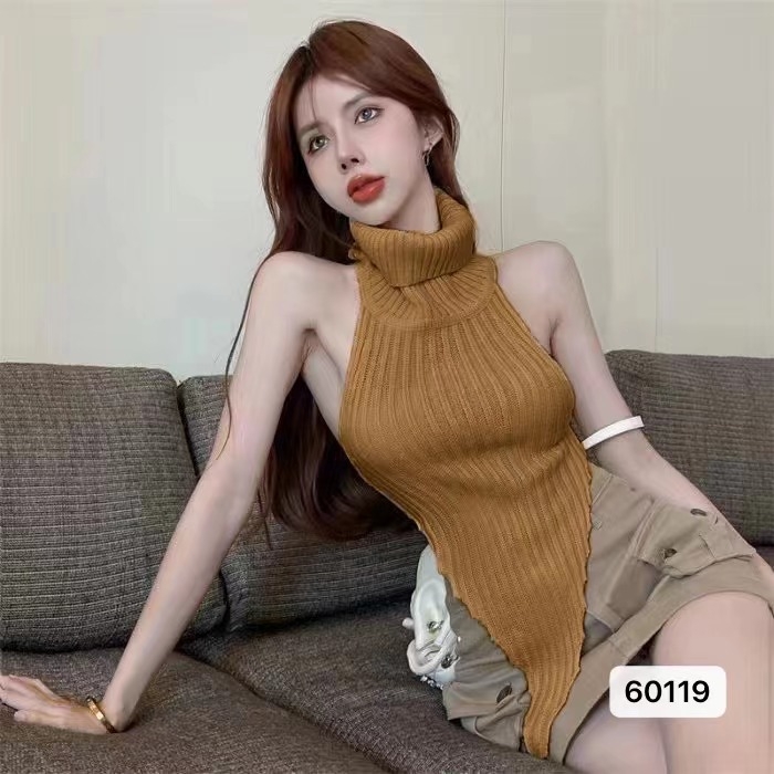 Varrukateta kootud top kõrge kaelusega naistele, kitsas lõige, lühike pikkus, polüester