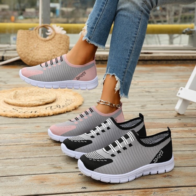 Naistele igapäevased veluurist loafersid, ümmarguse varba, madal varvas, 3–5 cm kanna, kummist tald