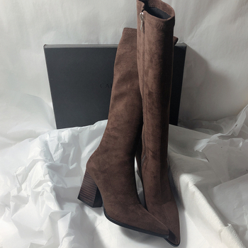 Rüütli saapad põlveni, külje tõmblukk, nubukust ülaosa, terav varvas, 3–5 cm konts