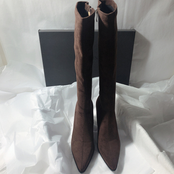 Rüütli saapad põlveni, külje tõmblukk, nubukust ülaosa, terav varvas, 3–5 cm konts