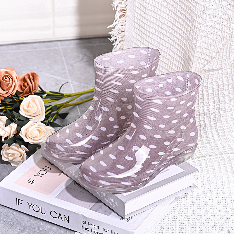 Дамски ботуши за дъжд едноцветни, PVC горна част, нисък връх, нисък ток 1–3 см, подходящи за четири сезона