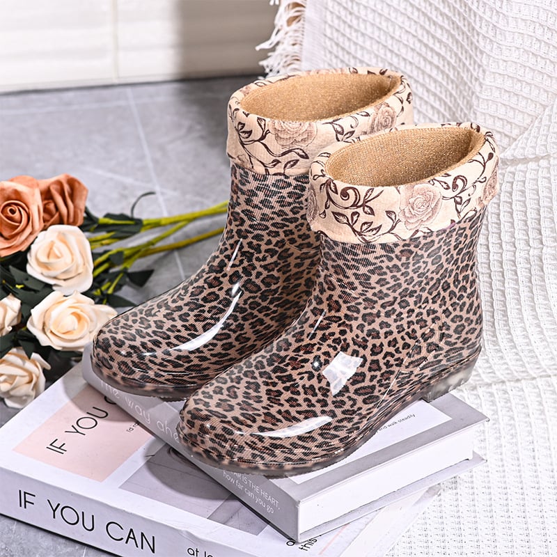 Дамски ботуши за дъжд едноцветни, PVC горна част, нисък връх, нисък ток 1–3 см, подходящи за четири сезона