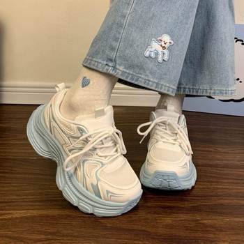 Спортни обувки за свободно време - мрежеста горна част, връзки, 3–5 см ток, PU стелка, гумена подметка