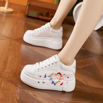 Обувки | Минималистични ежедневни обувки, кръгъл нос, горна част микрофибър, клин над 8 см, подметка полиуретан