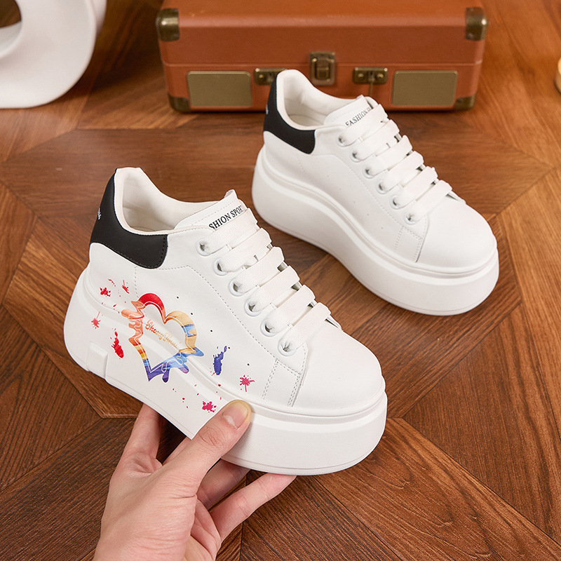 Обувки | Минималистични ежедневни обувки, кръгъл нос, горна част микрофибър, клин над 8 см, подметка полиуретан