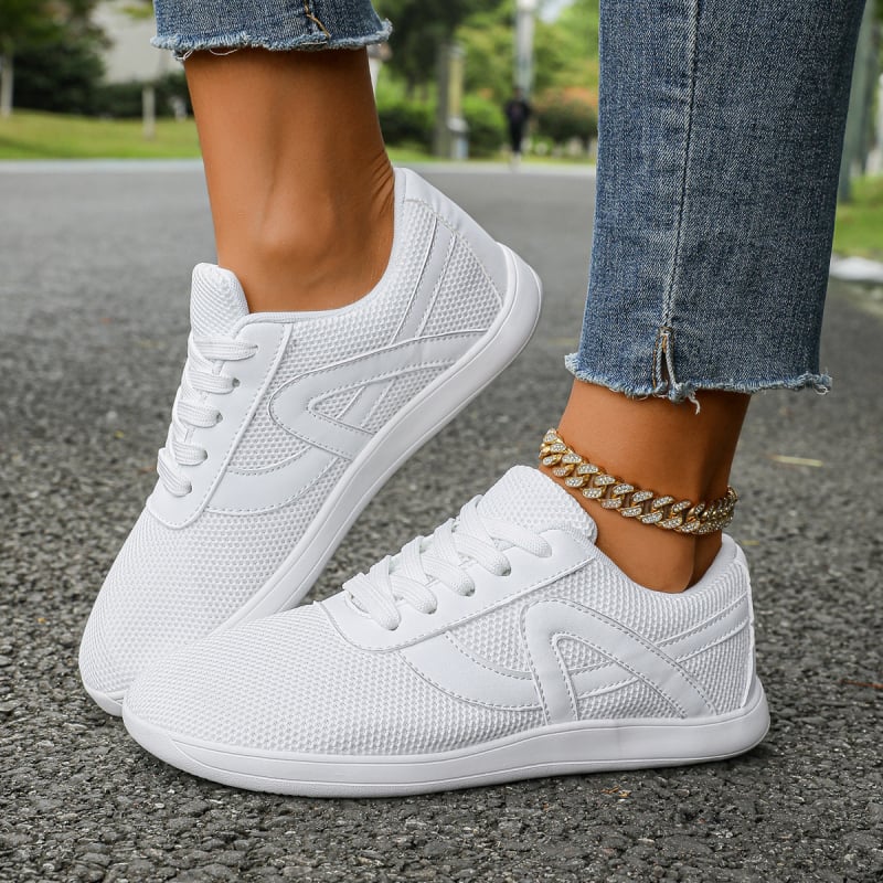 Женски спортни обувки с мрежеста горна част, дишащи, нисък профил с връзки, за широки крака