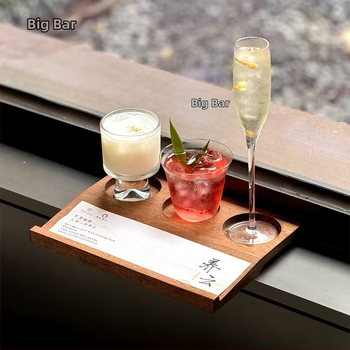 Kohvitassi komplekt puidust alusega ja trükitud logoga | lihtne stiil, lansseeriti 2023