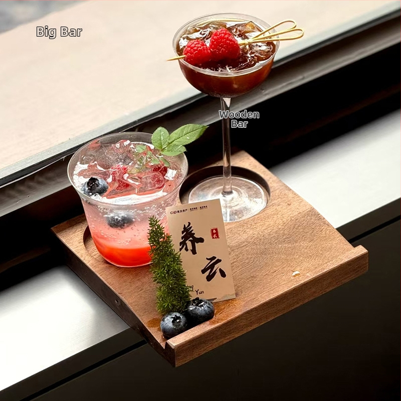 Kohvitassi komplekt puidust alusega ja trükitud logoga | lihtne stiil, lansseeriti 2023