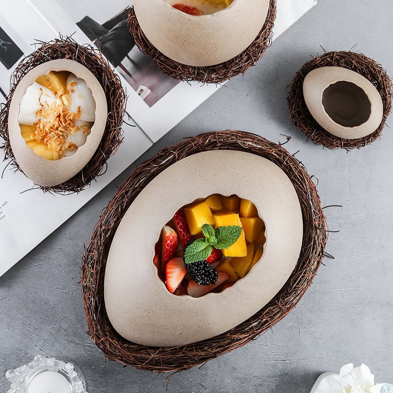 Порцеланова купа за десерт със страусоподобен яйцевиден дизайн, не е подходяща за микровълнова