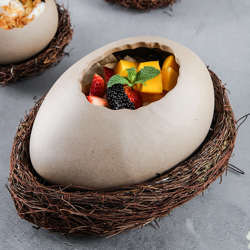 Порцеланова купа за десерт със страусоподобен яйцевиден дизайн, не е подходяща за микровълнова