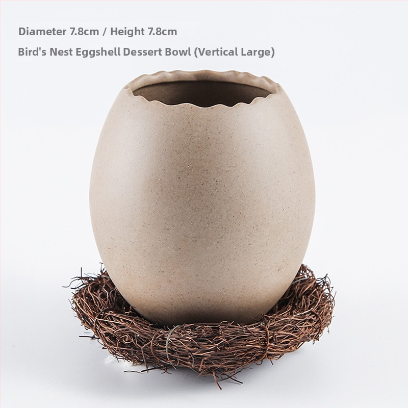 Portselanist magustoidu kauss strutsi kujundusega muna kujul, mikrolaineahi ei toimi