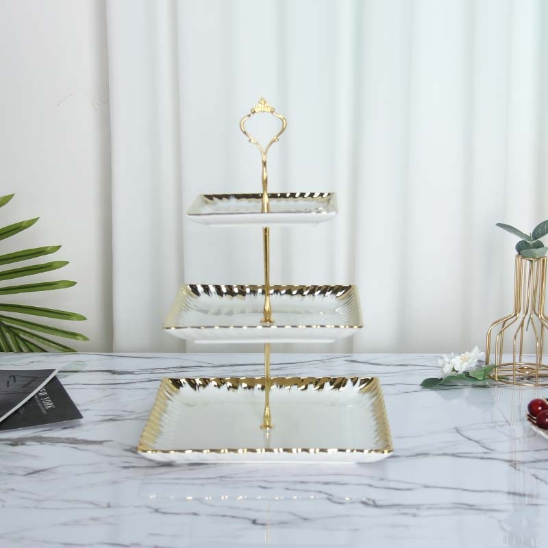 Дълбока кръгла керамична чиния с електроплатирана повърхност, микровълнова съвместимост, възможност за печат на лого