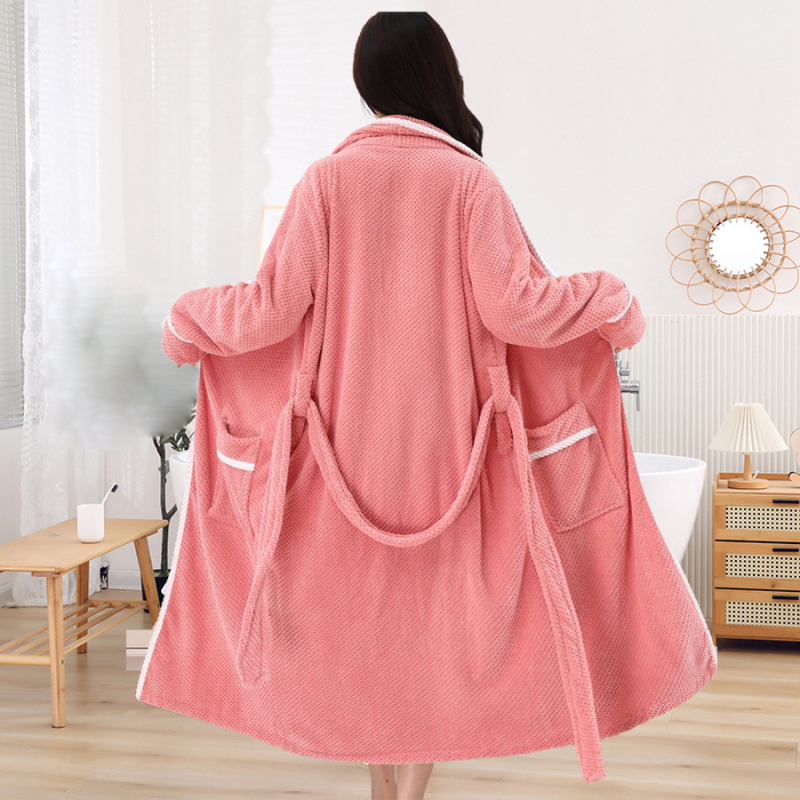 Халат за баня с дантелено ананасово каре, дълъг ръкав, полиестерен флийс, 90% полиестер