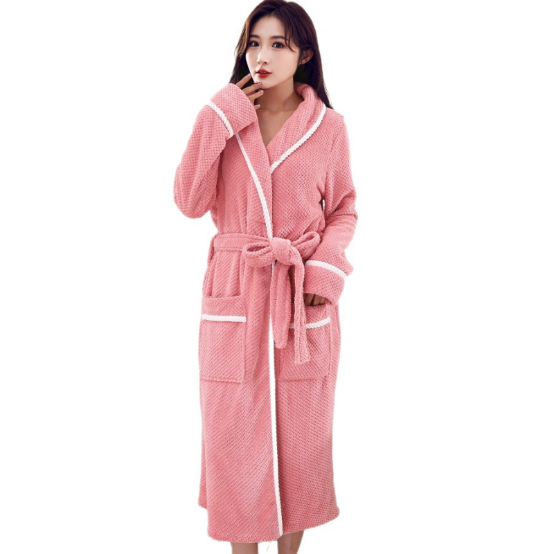 Халат за баня с дантелено ананасово каре, дълъг ръкав, полиестерен флийс, 90% полиестер