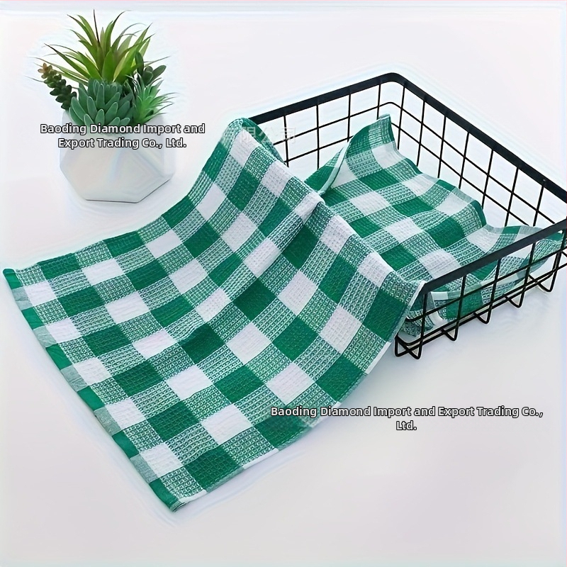 100% puuvillast köögirätikud, vafli-kanga ja ruuduline muster, imavad vett ning sobivad potidele ja kaussidele kuivatamiseks