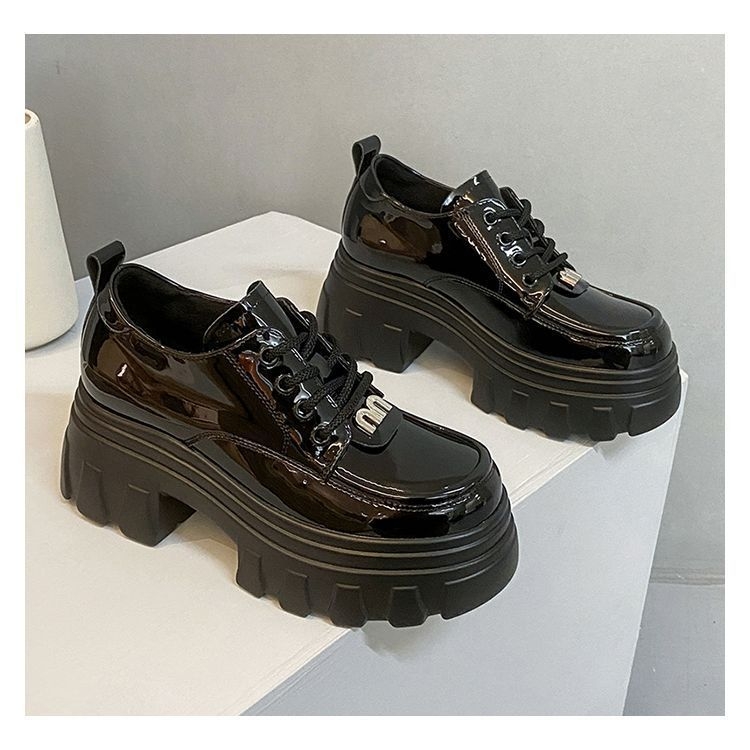 Дамски обувки с дебела подметка, PU горна част, кръгла носова част, нисък ток, гумена подметка, височина на тока 3–5 см