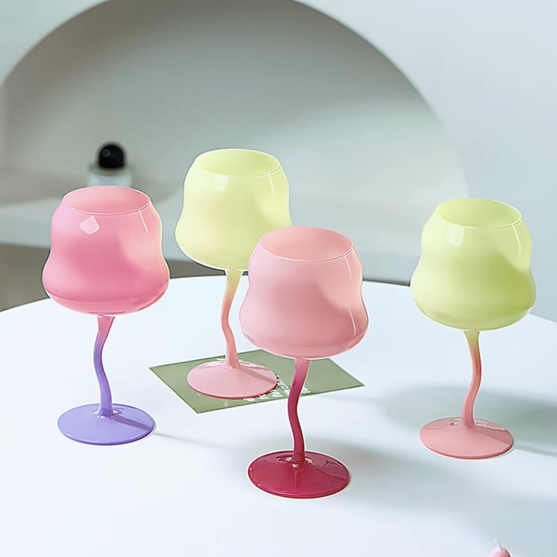 Винена чаша в стил Macaron със змийски дизайн и силует вдъхновен от облаци (кристален материал; 120 g; 1 бр.)