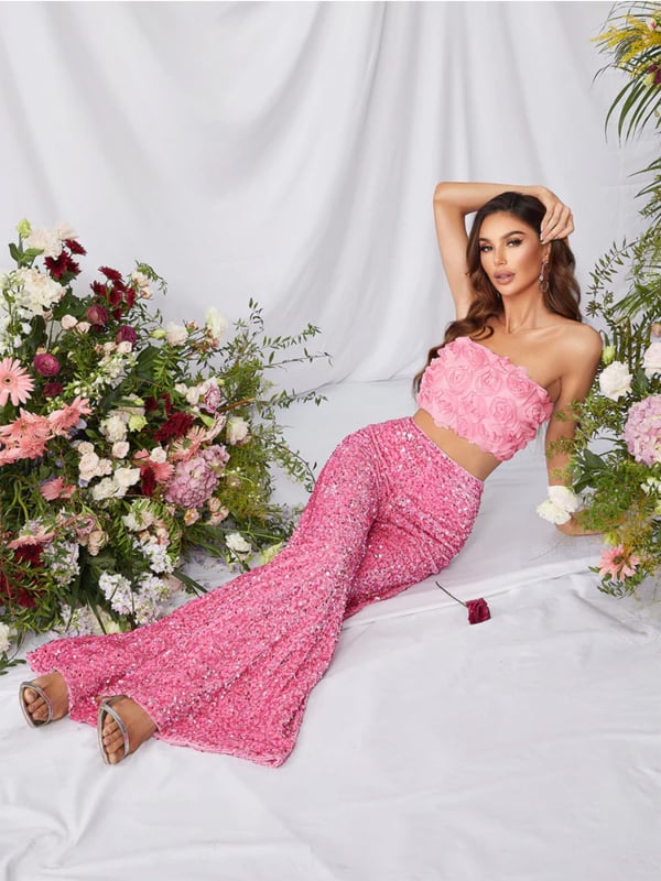 Ženski strapless crop top s 3D cvjetnim patchom, poliester 95%+, s elastanom, uski kroj, do 40 cm kratka duljina, gradski hipster stil, proljeće 2025