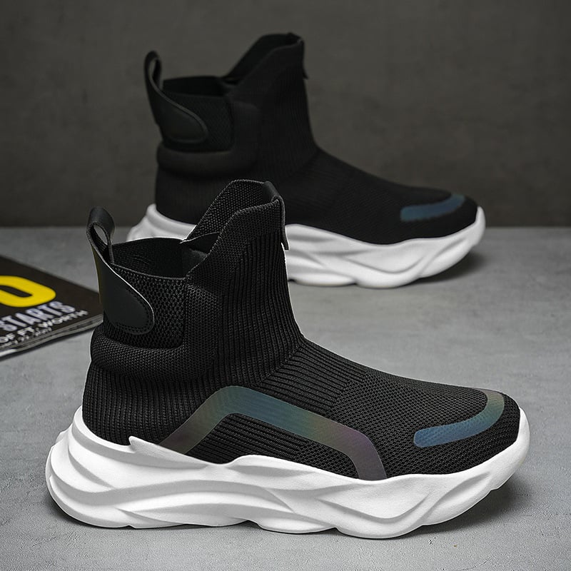 Férfiak számára készült sportos, hétköznapi cipő hálós felsőrésszel, vastag gumitalppal, injektált talp-technológiával, fűzővel zárható, alacsony bokaszár.