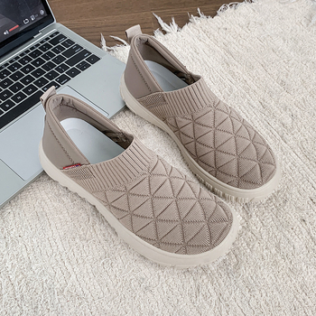 Ženske slip-on casual cipele, gornji dio od platna, gumena potplata, niski potpetica 1-3 cm, ulošak od platna