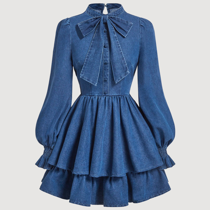 Памучна рокля с дълги ръкави, средна дължина, еластична талия и яка half-turtleneck – елегантен офис стил