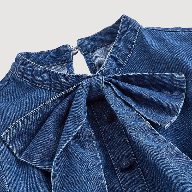 Памучна рокля с дълги ръкави, средна дължина, еластична талия и яка half-turtleneck – елегантен офис стил