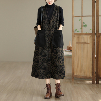 Дънкова рокля с принт презрамки без ръкави, V-образно деколте и висока талия