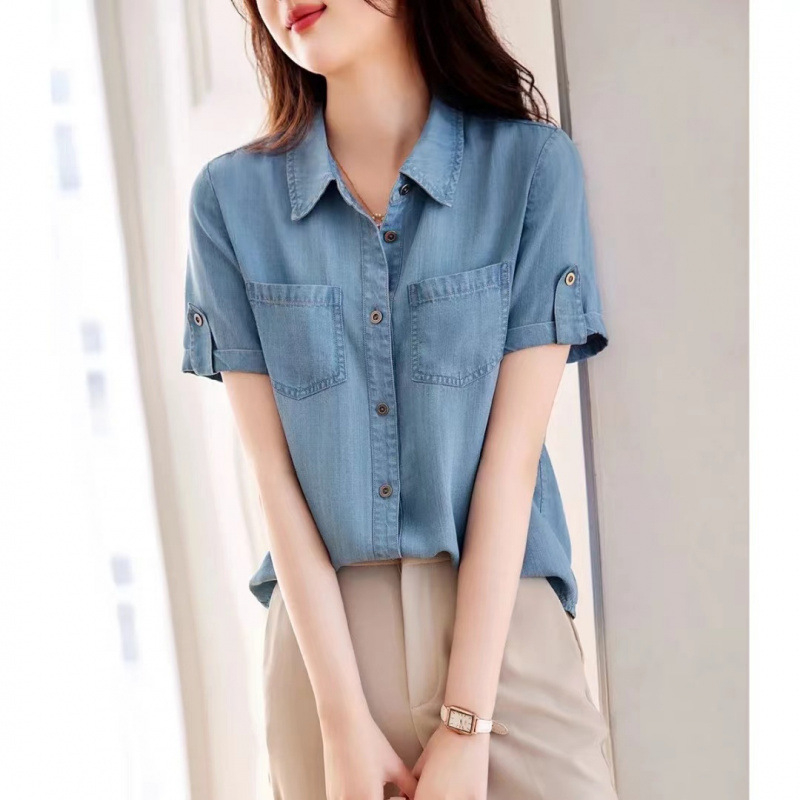 Denim särk halter-kaelaga, sirge lõige, lühikeste varrukatega, ühtlane muster, suvi 2025, linn stiil