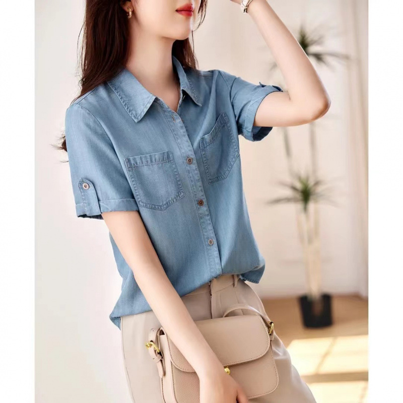 Denim särk halter-kaelaga, sirge lõige, lühikeste varrukatega, ühtlane muster, suvi 2025, linn stiil