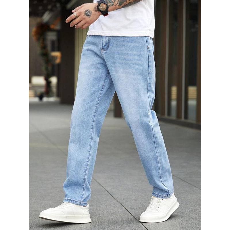 Дънки — прав силует, полиестерова смесена материя, поларена подплата, двойна талия, закопчаване с връзка