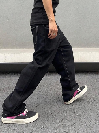 Дънки с права кройка, нисък талия, цип за закопчаване, лека модална тъкан