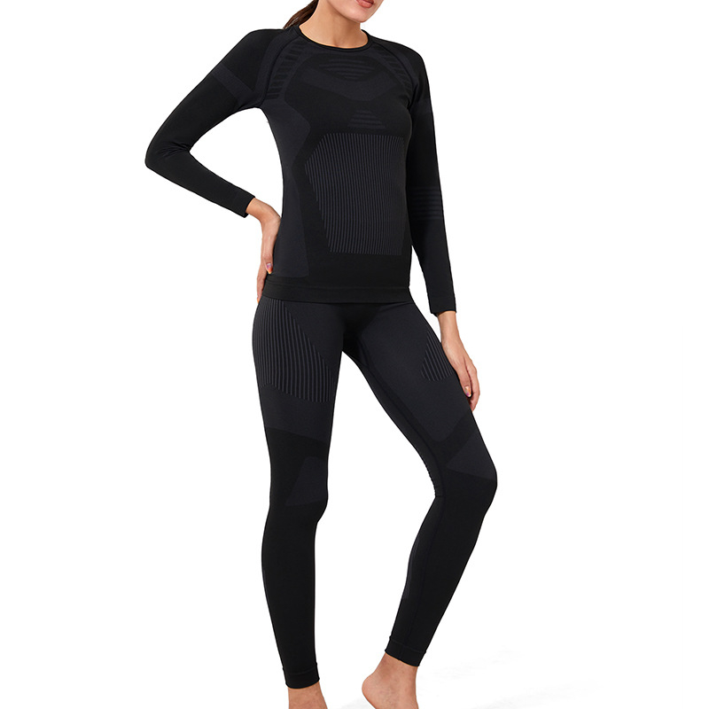 Дамски найлонов спортен термален базов слой – влагоотводящ, бързосъхнещ, топъл, дълги ръкави, кръгло деколте, безшевен
