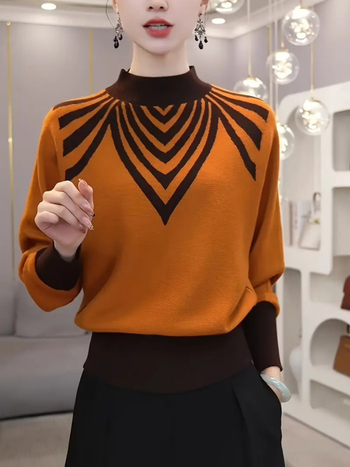 Свитер със смес от вискоза и полиестер, свободна кройка, дълъг ръкав, полутурникел яка