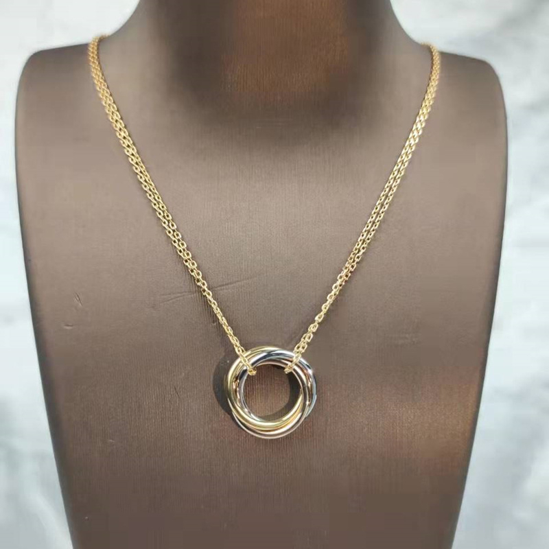 Колие с O-образна верига, подвеска от V gold, електроплатиране