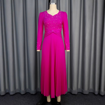 Вечерна рокля с мъниста, V-образно деколте, дълги ръкави, плисирана пола, висока талия