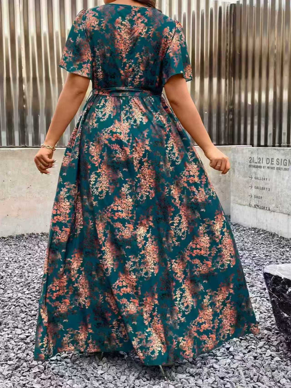 Рокля с V-образно деколте, принт, wrap дизайн, средна дължина, висок талия, къси ръкави с рюши