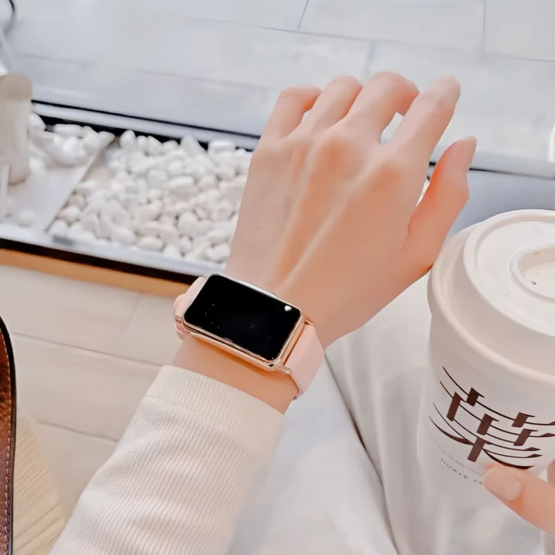 Nutikas spordikell silikonrõngaga ja plastikust korpusega, mitte veekindel, sammulugeja ja südame löögisageduse jälgimine.