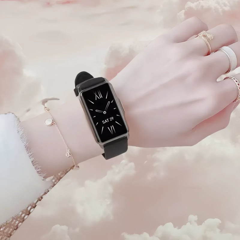 Nutikas spordikell silikonrõngaga ja plastikust korpusega, mitte veekindel, sammulugeja ja südame löögisageduse jälgimine.