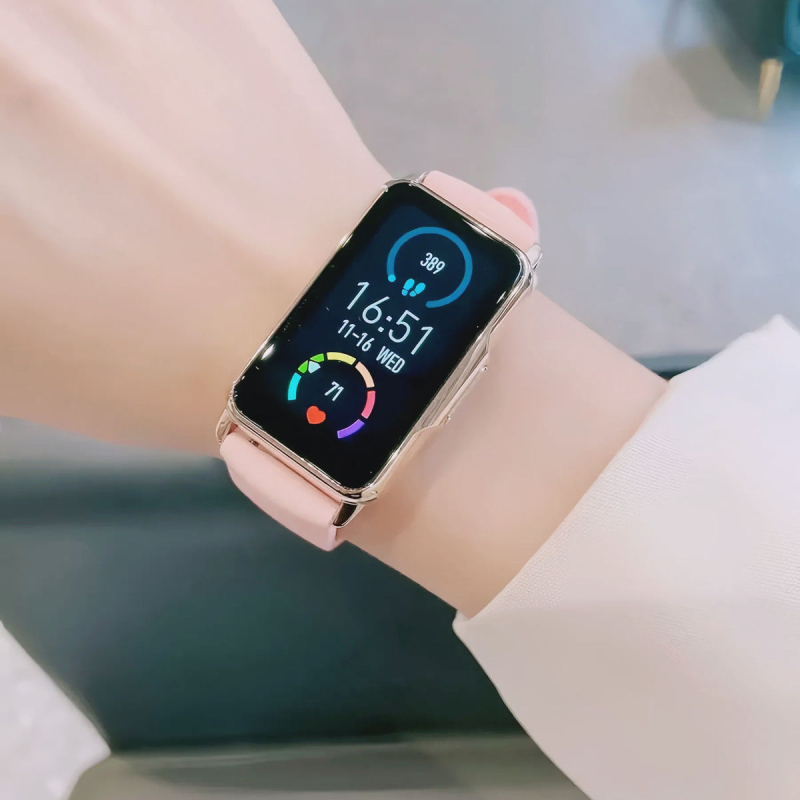 Nutikas spordikell silikonrõngaga ja plastikust korpusega, mitte veekindel, sammulugeja ja südame löögisageduse jälgimine.