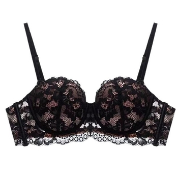 Nailonist rinnahoidja komplekt: kausid 1/2, paksud vormitud kausid, eemaldatavad topelt õlarihmad, selja kolmerida lukustus