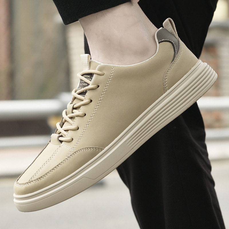 Мъжки маратонки: кръгъл връх, горна част от супер влакна, подметка от гума, връзки, износоустойчиви