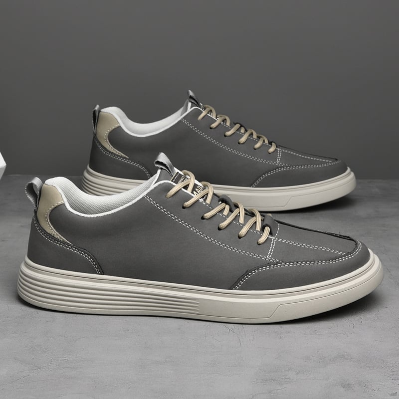 Meeste tossud: ümmarguse ninaga, pealmine kiht superkiududest, kummist tald, paeltega kinnitatav, vastupidavad kulumisele