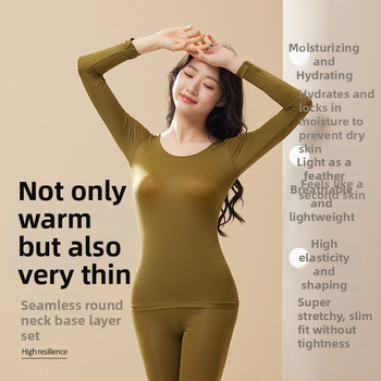 Moterų ultra plonas bešiuvas šilumos termo apatinių komplektas — ilgų rankovių viršūnė ir ilgoms kelnioms; anti‑statinis, kūno formavimas, hidracija hialurono rūgštimi; audinys: nailonas-spandeks (80–90% spandekso).
