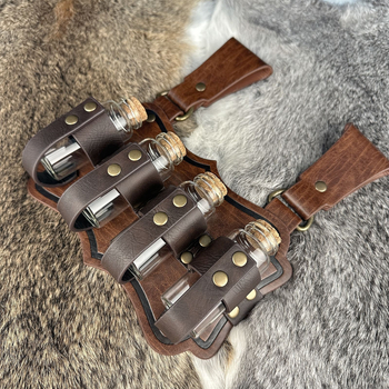 Josta ar četrām pudelēm, Modelis B, viduslaiku alkīmija, ziemeļniecisks vikingu stila cosplay rekvizīts pieaugušajiem