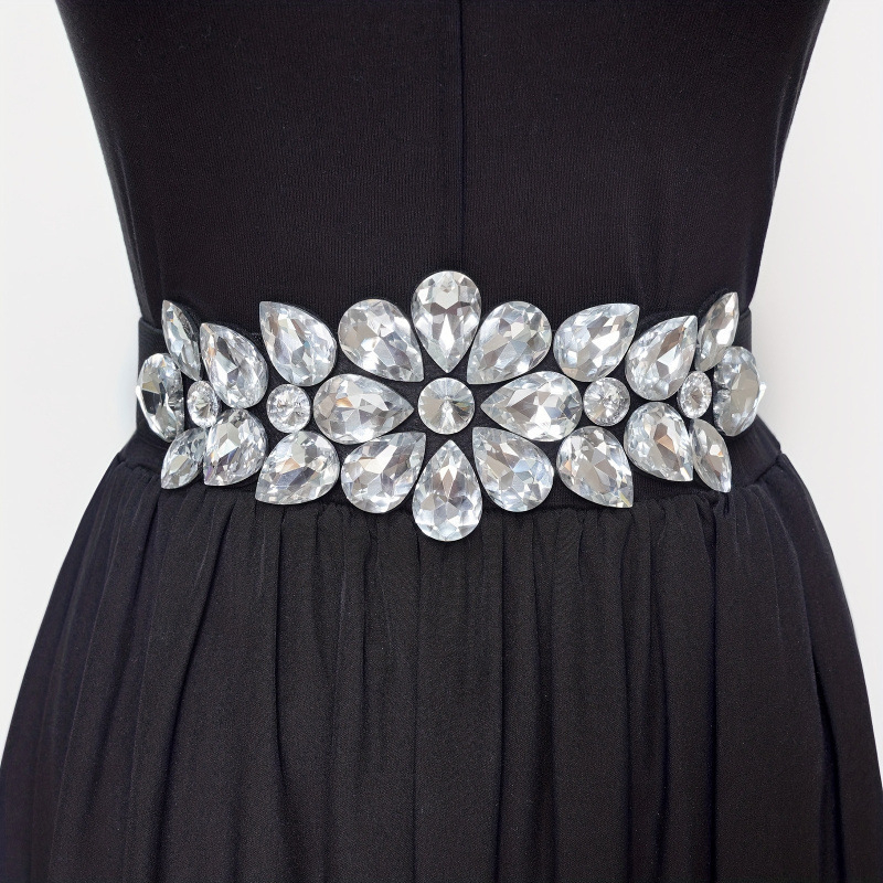 Ръчно нашит колан от велур с мънисти и PVC ролкова катарама