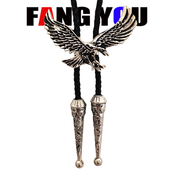 Боло вратовръзка - стрелоподобен дизайн, унисекс, за вечерно облекло; монохромен модел; материал: кожа; електроплакиране; обработка: tie-dye