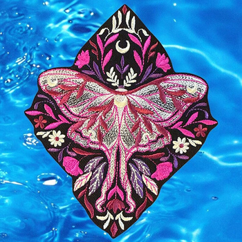 Персонализирани бродирани нашивки за облекло — Материал: прежда за бродерия; Форми: правоъгълник, кръг, елипса, многоъгълник; Шаблони: букви, карикатури, спорт; Приложение: облекло