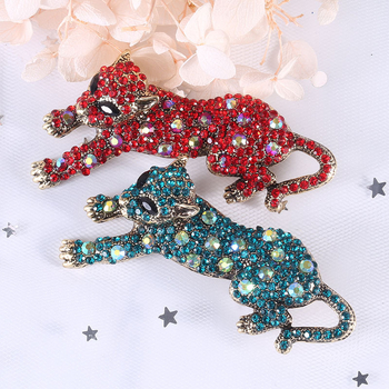 Брошка - гепард с кристали, корейски стил, дамски аксесоар, сплав, диамантено покритие