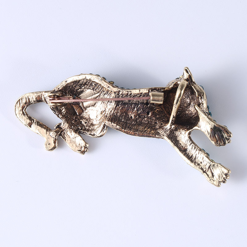 Брошка - гепард с кристали, корейски стил, дамски аксесоар, сплав, диамантено покритие