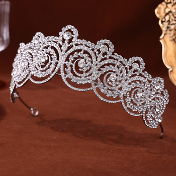 Tiara za kosu od Rhinestone — ženska kruna s dijamantima, marka Tuan Ming, stil: ženski, oblik: kruna